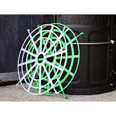 Forrajera slow feeder Haygain · alimentación lenta para caballos